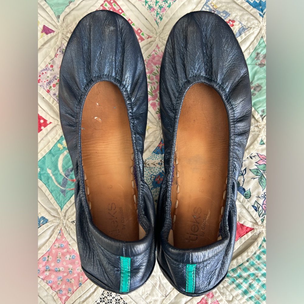 Tieks Midnight Blue leather ballet flats size 8